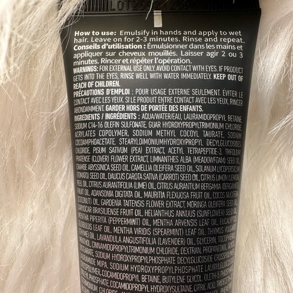 MONAT Travel Size BLACK Shampoo + Conditioner (2 in one) - Picture 3 of 6